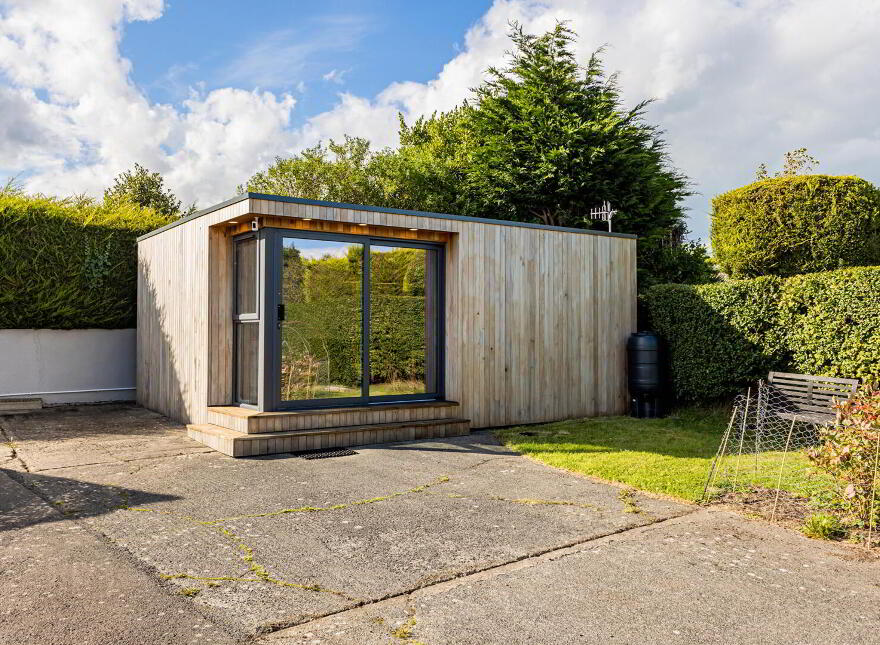 98 Ballycrochan Road, Bangor, BT19 6NF