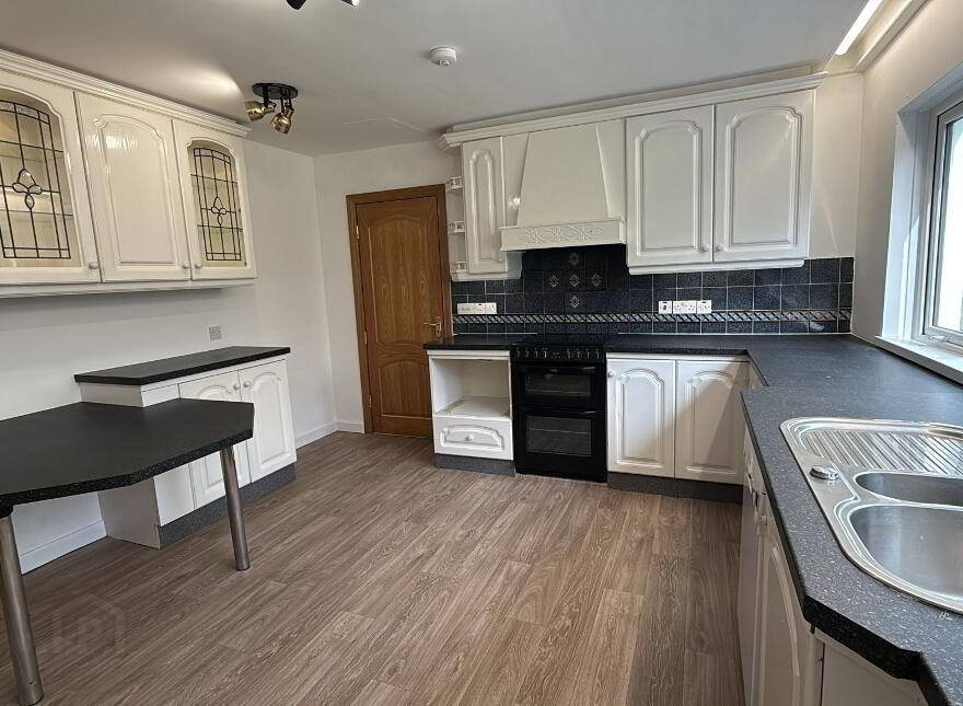 6 Larch Hill Drive, Holywood, BT18 0JS