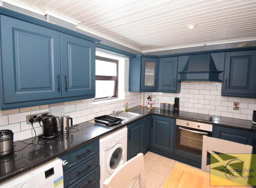 13 New Barnsley Park, Belfast, BT12 7HE