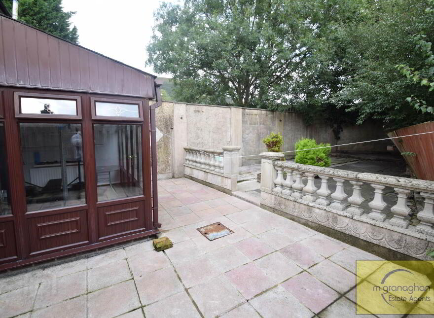 13 New Barnsley Park, Belfast, BT12 7HE