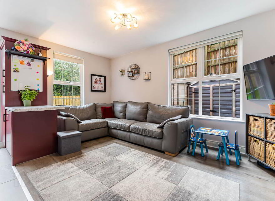 19 Killeaton Place, Dunmurry, Belfast, BT17 9HR