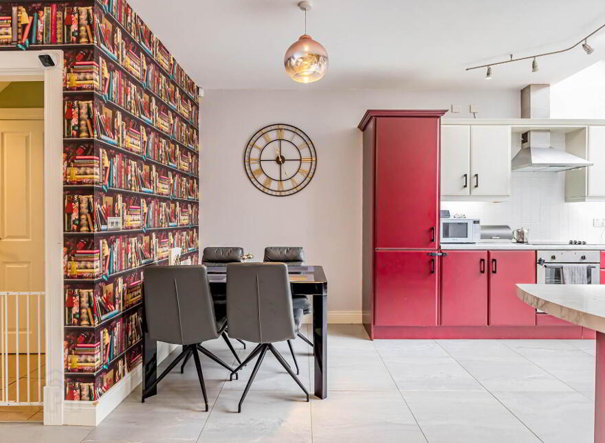 19 Killeaton Place, Dunmurry, Belfast, BT17 9HR