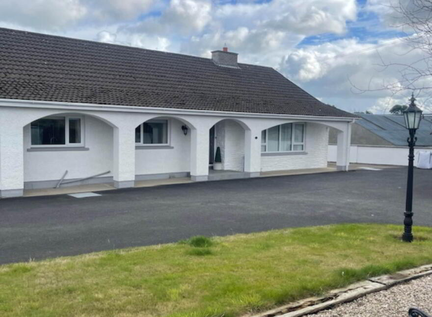 8 Cabragh Road, Tandragee, Craigavon, BT62 2HJ