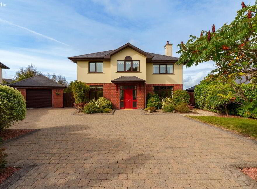 39 Heatherfield, Ballymaw, Waterfall, Cork photo
