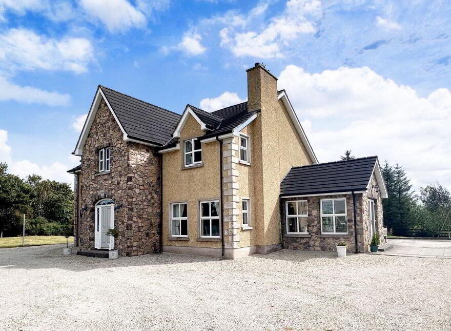 Annyalla, Castleblayney, Annayalla