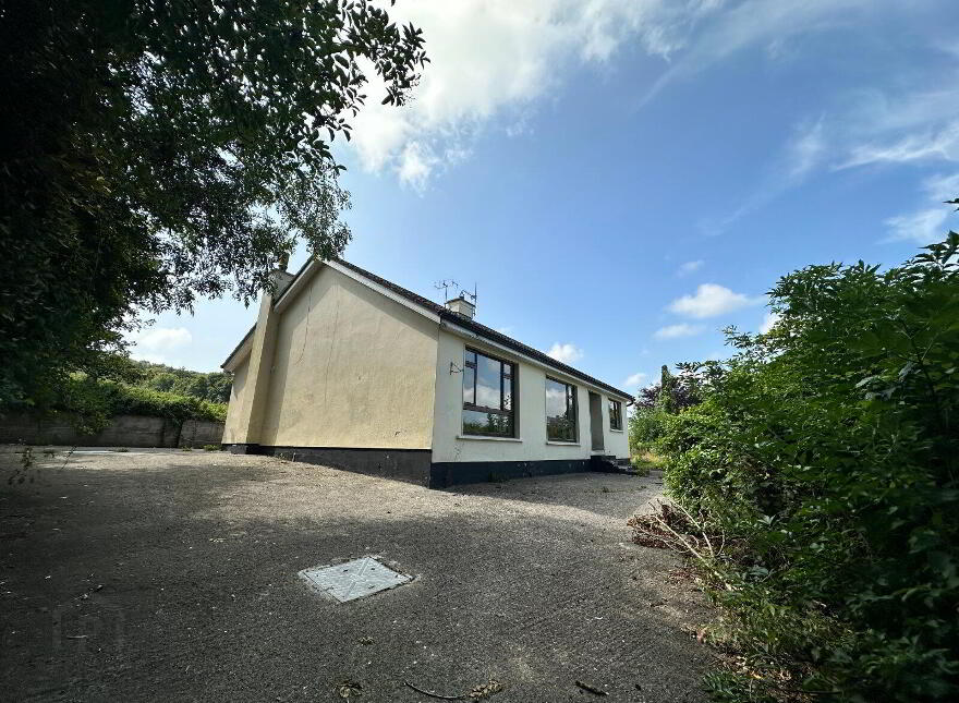 Hill Road, Kilmoganny, R95