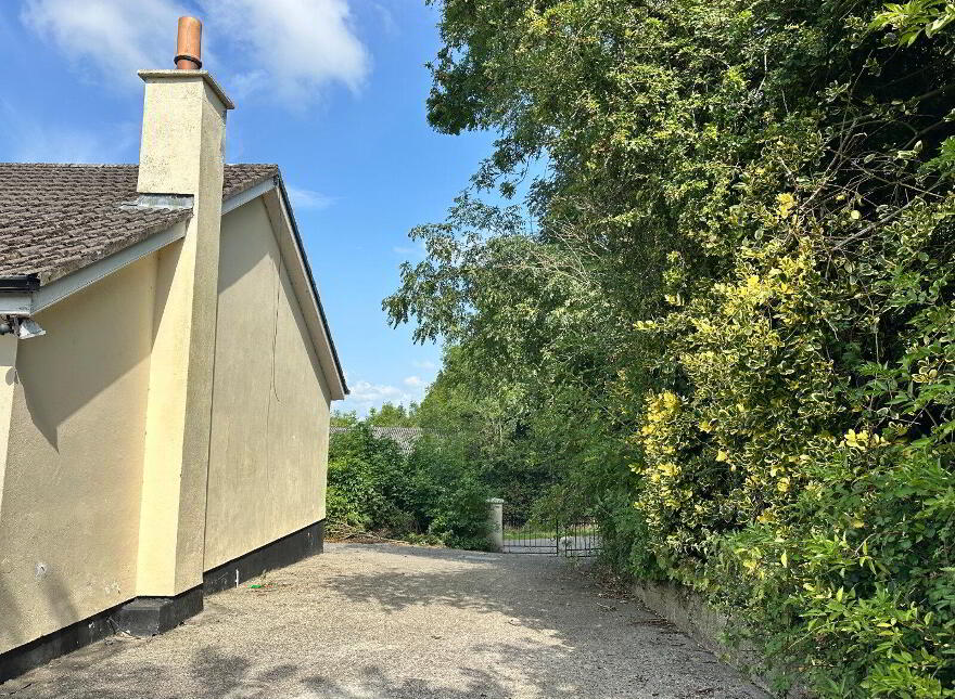Hill Road, Kilmoganny, R95