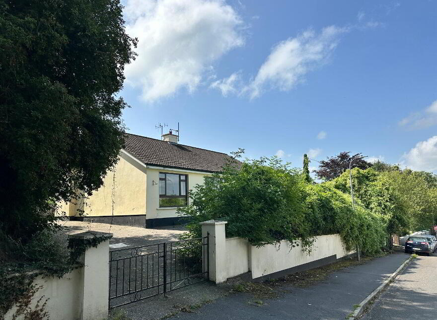 Hill Road, Kilmoganny, R95