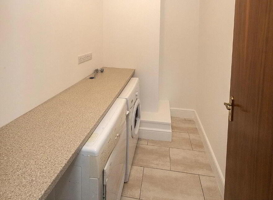 1a Pairc Na Mblath, Ballinroad, Dungarvan, X35D890
