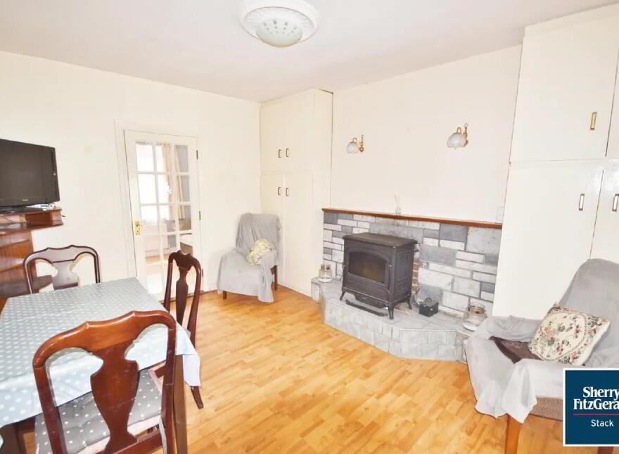 9 Convent Street, Abbeyfeale, V94FR6P