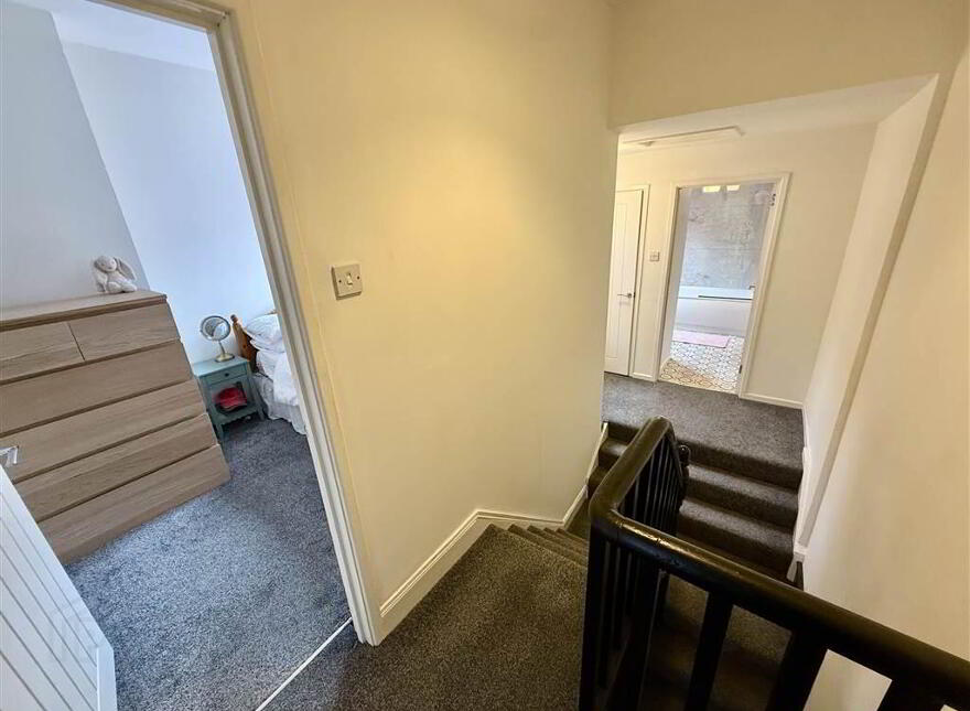 38 Lichfield Avenue, Bloomfield, Belfast, BT5 5JQ