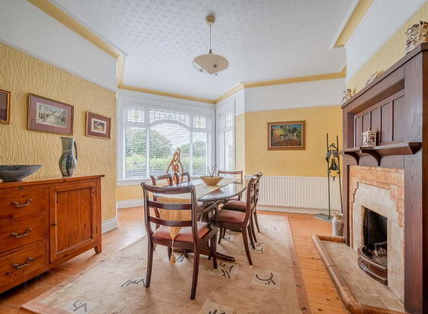 135 Groomsport Road, Bangor, BT20 5NS