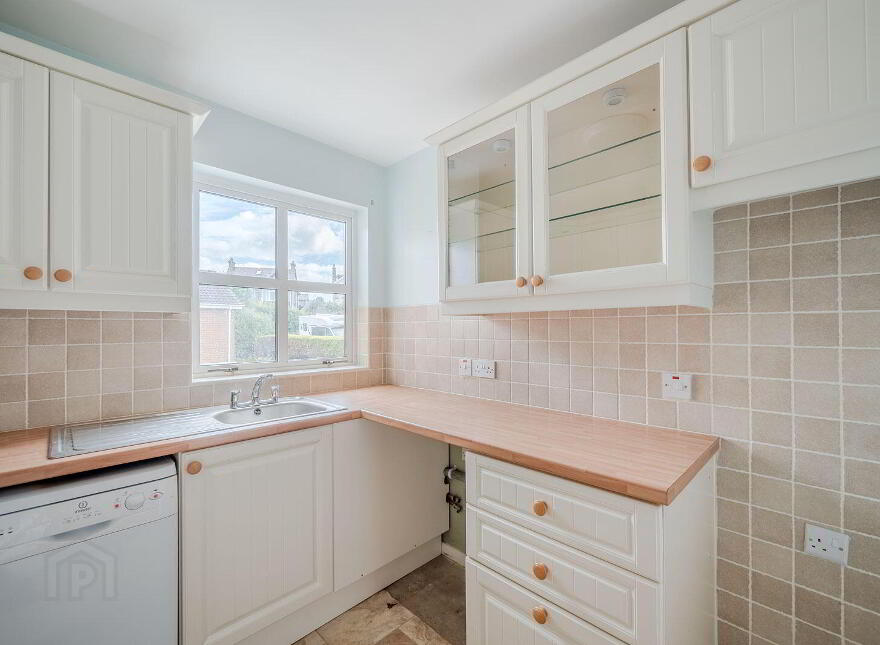 10 The Mews, 160 Groomsport Road, Bangor, BT20 5QP