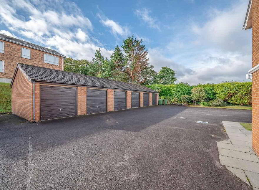 10 The Mews, 160 Groomsport Road, Bangor, BT20 5QP