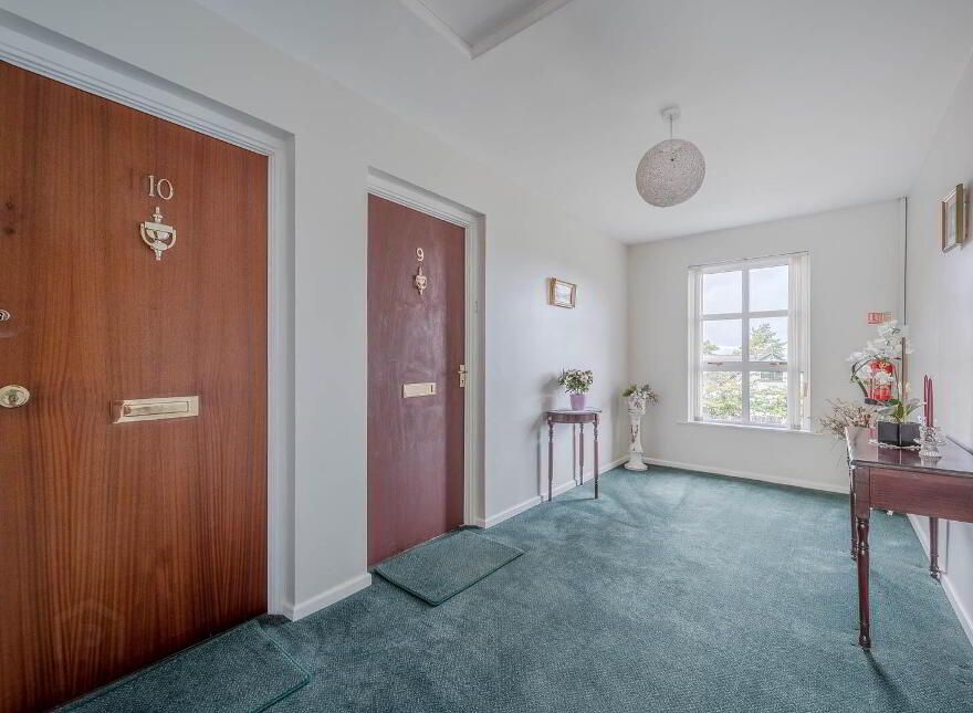 10 The Mews, 160 Groomsport Road, Bangor, BT20 5QP