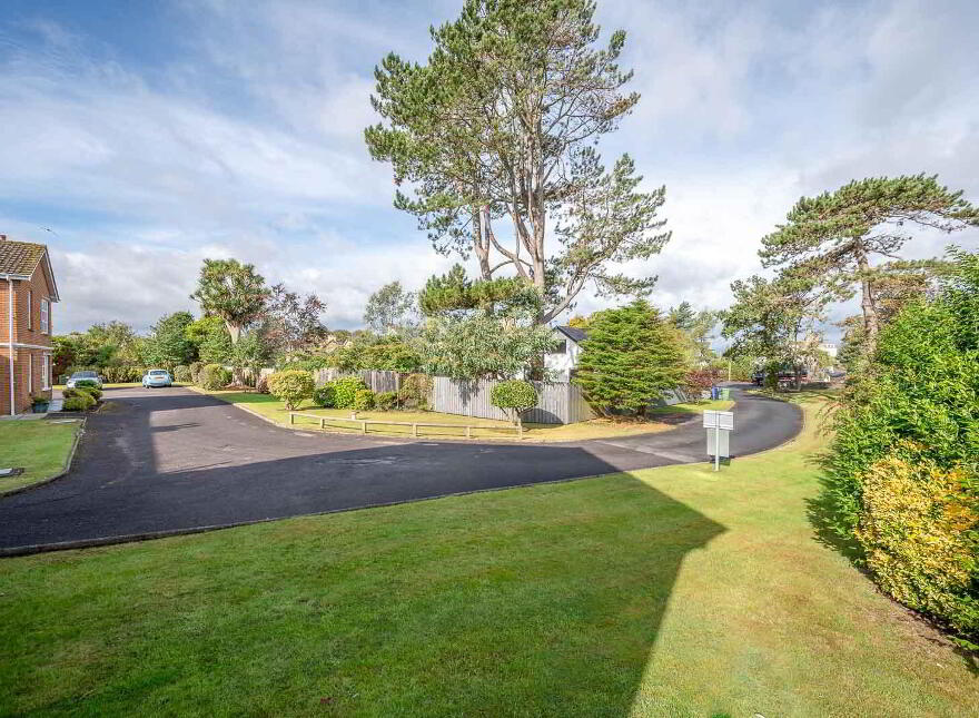10 The Mews, 160 Groomsport Road, Bangor, BT20 5QP