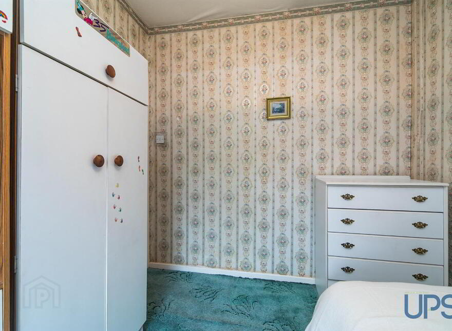 1 St. James's Place, Belfast, BT12 6EH