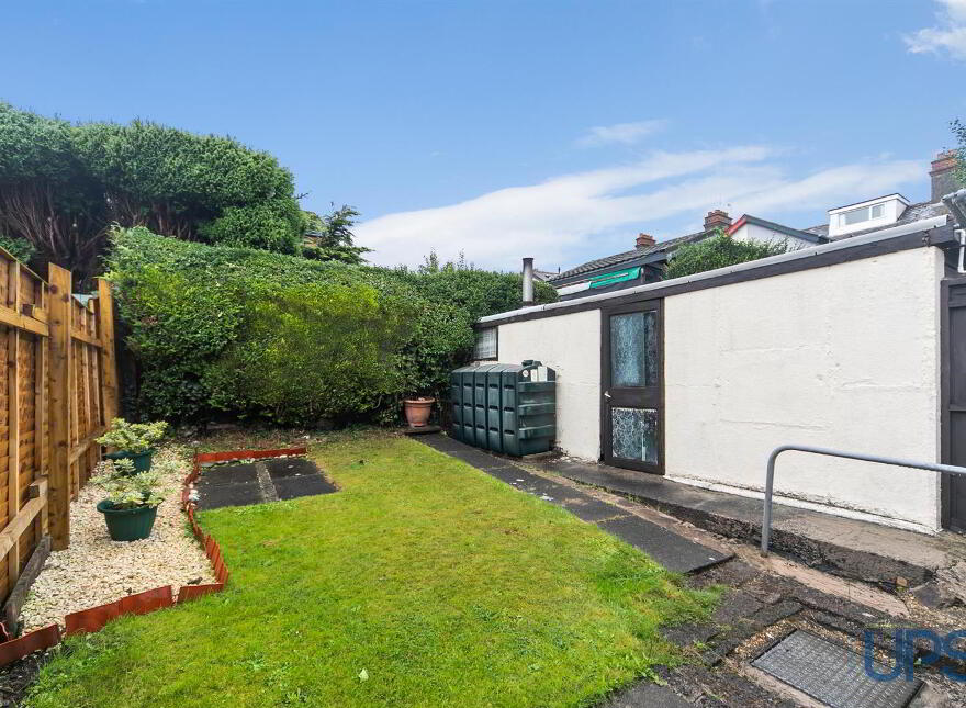 1 St. James's Place, Belfast, BT12 6EH