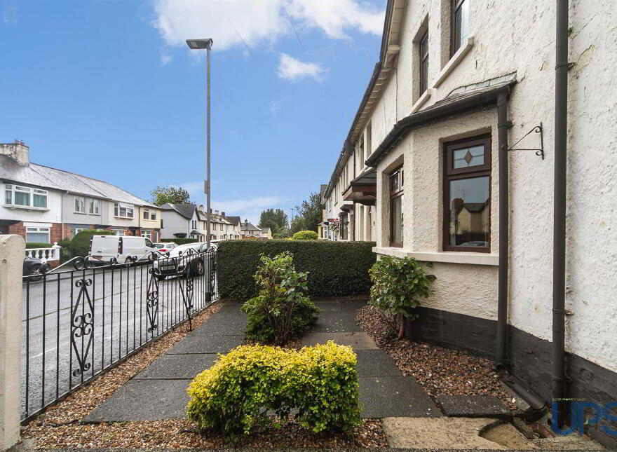1 St. James's Place, Belfast, BT12 6EH