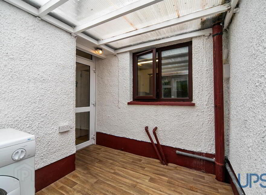 1 St. James's Place, Belfast, BT12 6EH