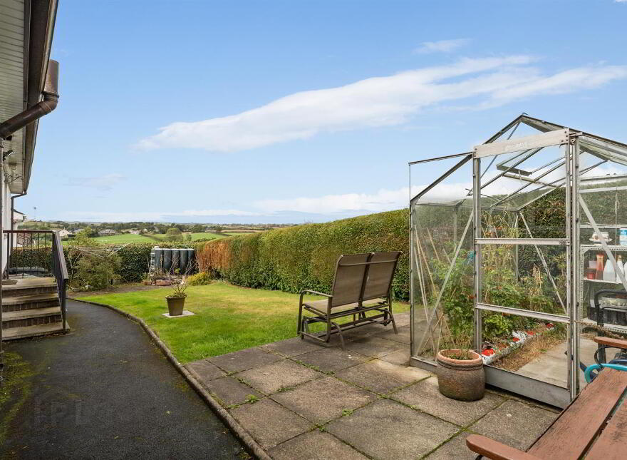 32 Glenariff Drive, Comber, Newtownards, BT23 5HA