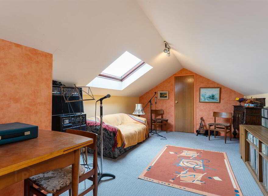 32 Glenariff Drive, Comber, Newtownards, BT23 5HA