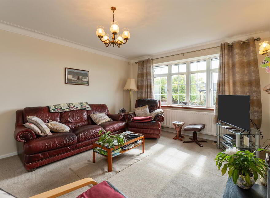 32 Glenariff Drive, Comber, Newtownards, BT23 5HA