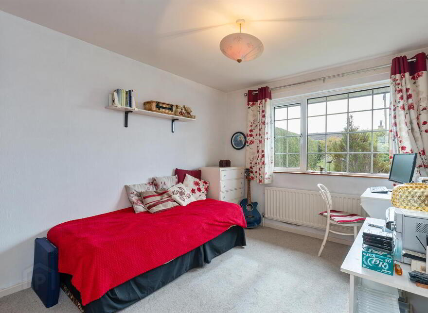 32 Glenariff Drive, Comber, Newtownards, BT23 5HA