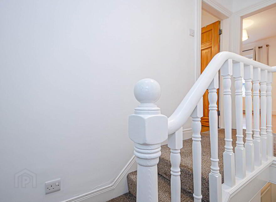 8 Hillsborough Drive, Belfast, BT6 9DS