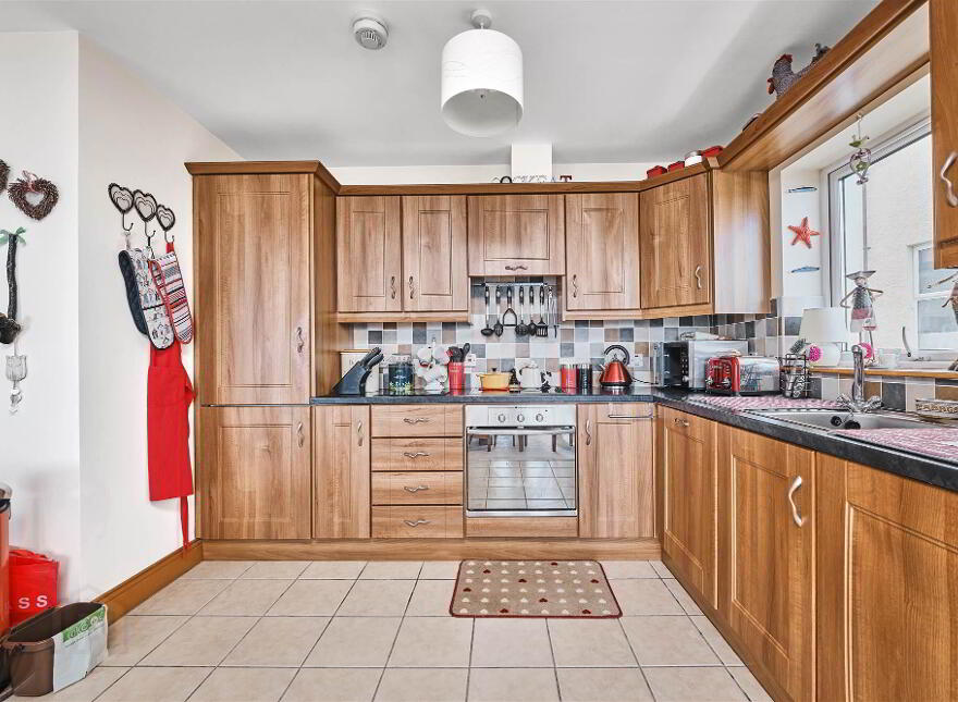 12 Beach Apartments, Portballintrae, BT57 8US
