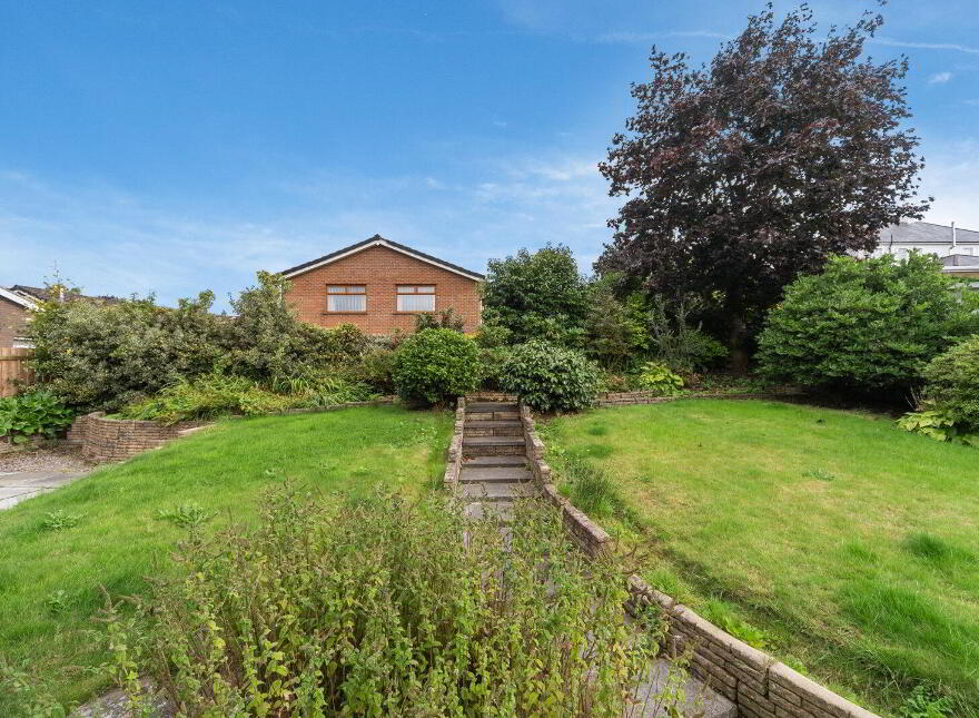 141 Hillsborough Road, Lisburn, BT27 5QY