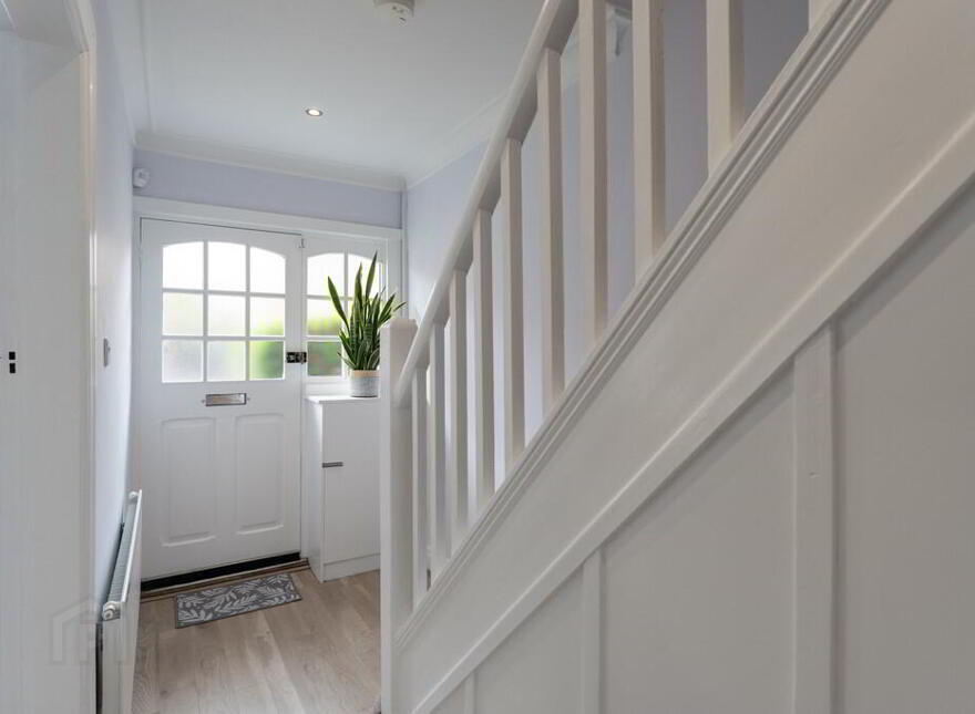 16 Loopland Park, Belfast, BT6 9DY
