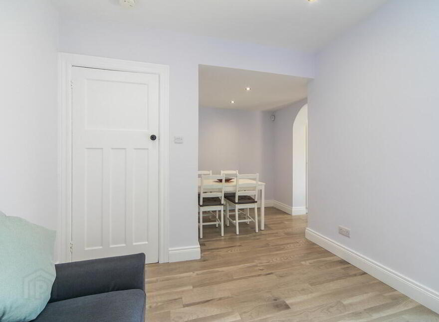 16 Loopland Park, Belfast, BT6 9DY