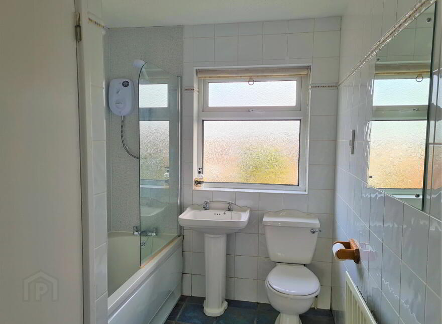 1 Dhu Varren Park South, Portrush, BT56 8HZ