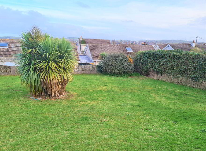 1 Dhu Varren Park South, Portrush, BT56 8HZ