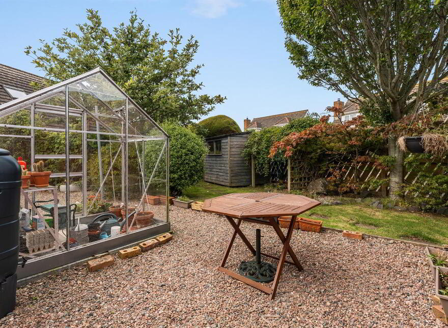 8 Seahill, Donaghadee, BT21 0SH
