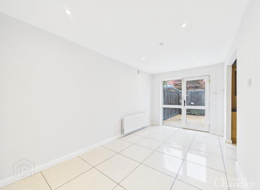 7 Ravenhill Gardens, Belfast, BT6 8GP
