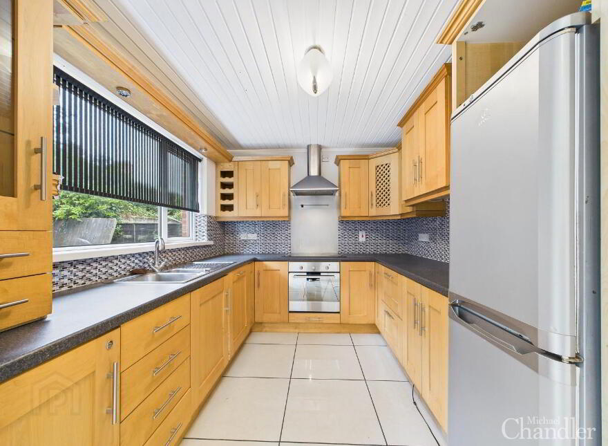 7 Ravenhill Gardens, Belfast, BT6 8GP