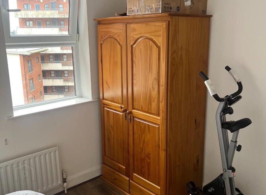 701 College Central, 4 College Avenue, Belfast, BT1 6BD