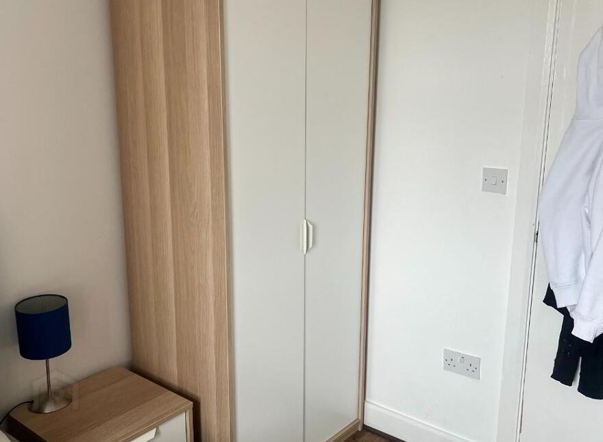 701 College Central, 4 College Avenue, Belfast, BT1 6BD