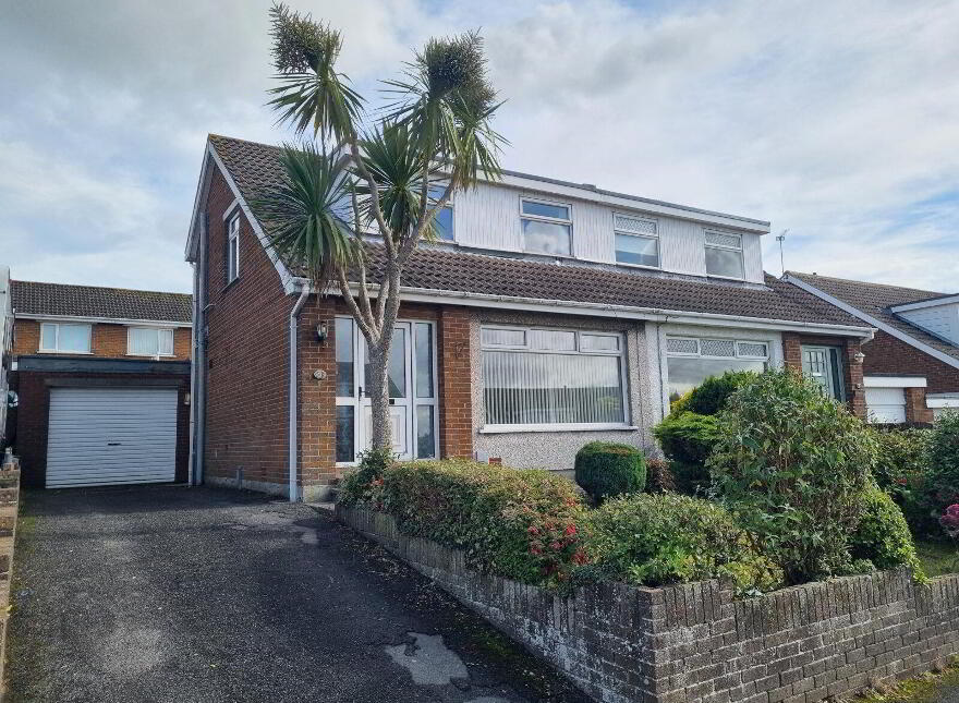 7 Islandmore Avenue, Newtownards, BT23 7BT photo