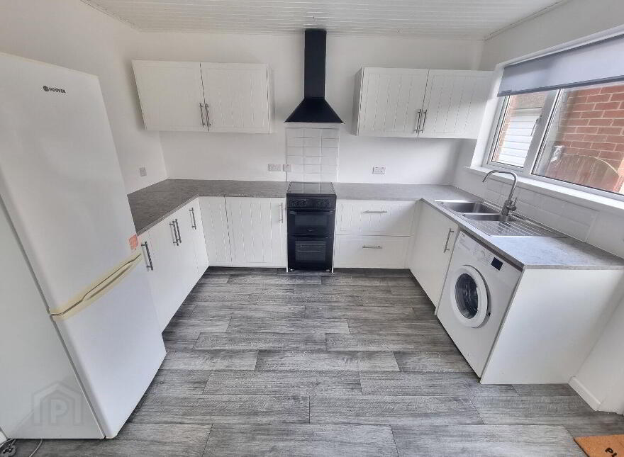 7 Islandmore Avenue, Newtownards, BT23 7BT