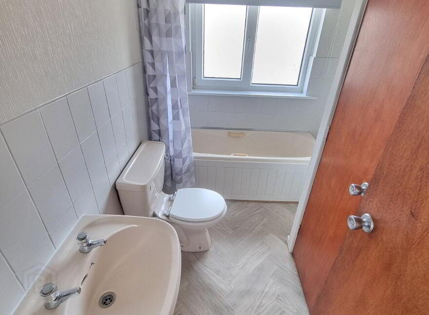 7 Islandmore Avenue, Newtownards, BT23 7BT