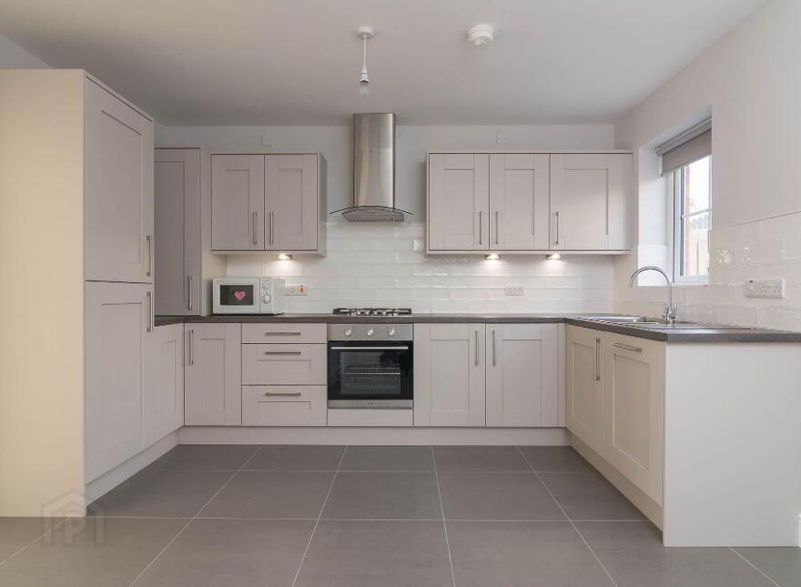 30 Sir Richard Wallace Road, Lisburn, BT28 3ZH