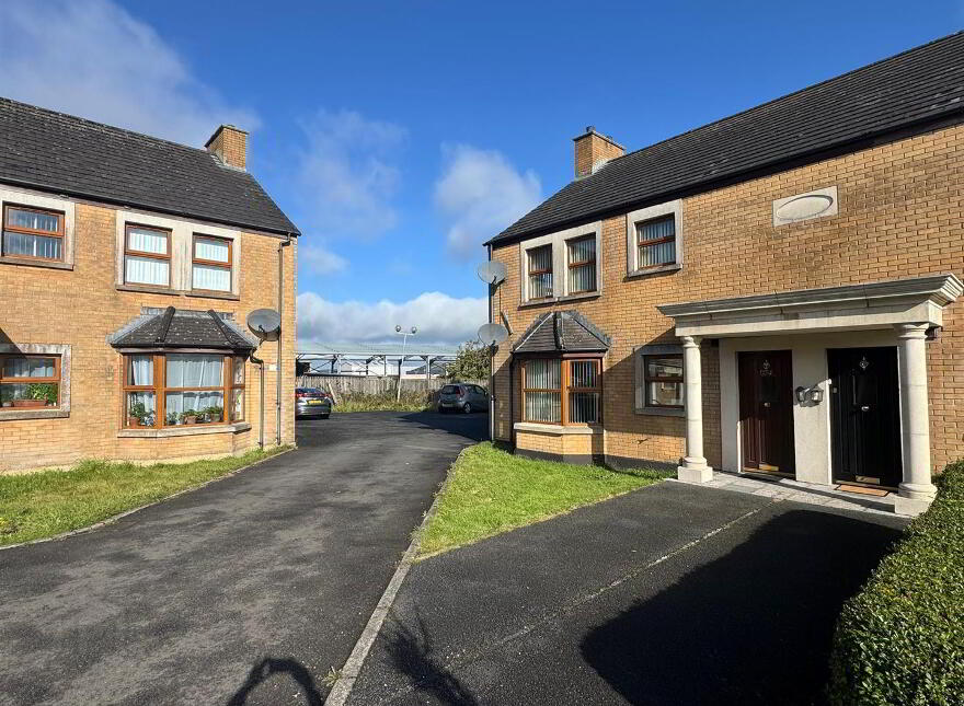 24 Aylesbury Court, Mallusk, Newtownabbey, BT36 7YQ