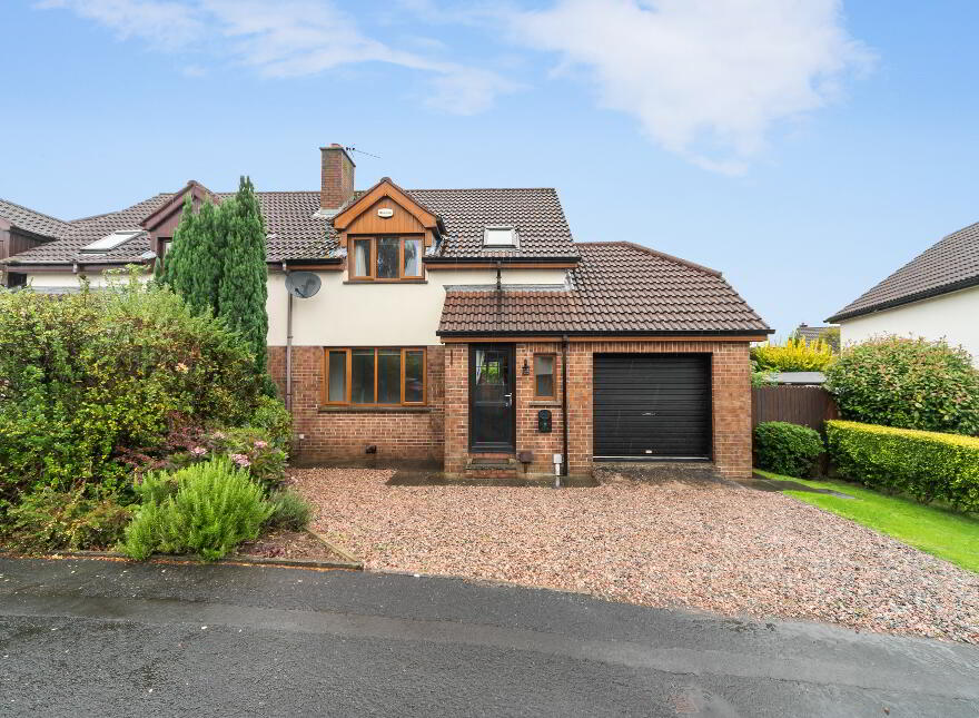 5 Old Mill Heights, Royal Hillsborough, BT26 6RF photo