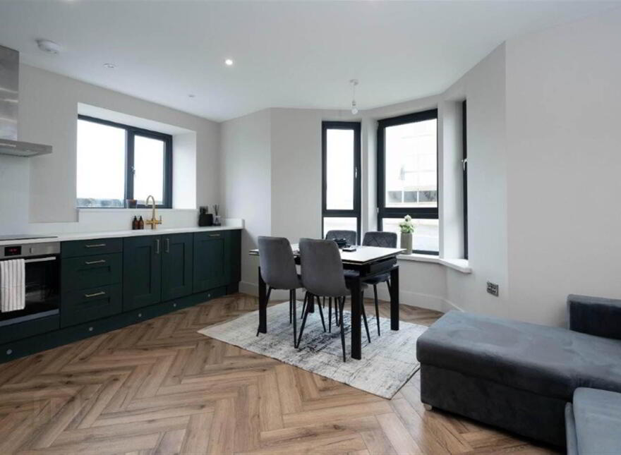 37 1,, West, 37 Princess Street, Portrush, BT56 8BD
