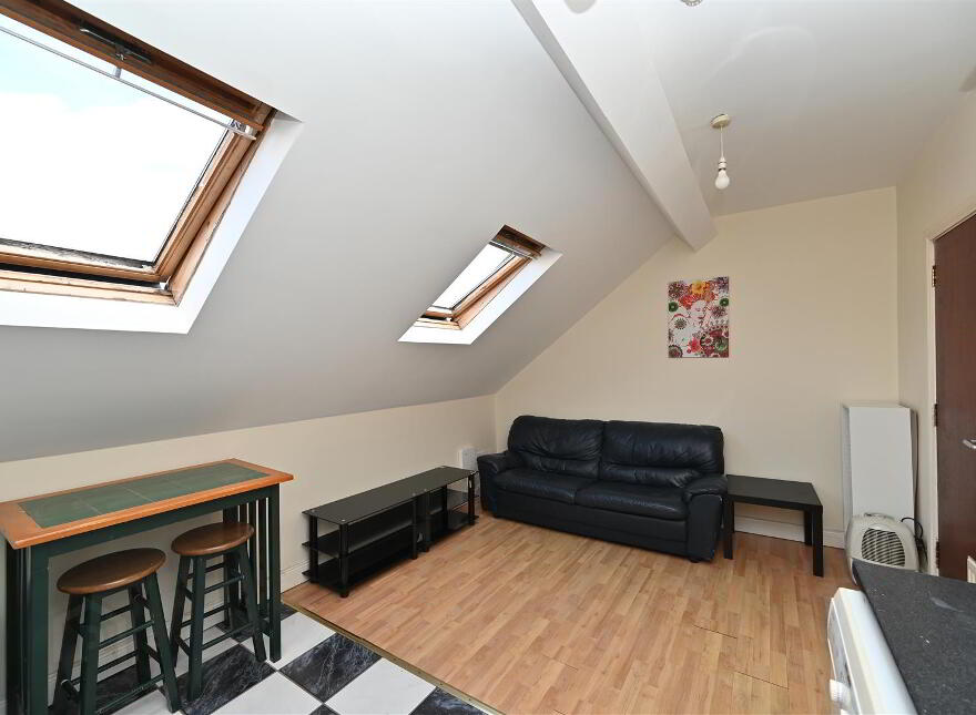 16c Meadowbank Street, Belfast, BT9 7FG