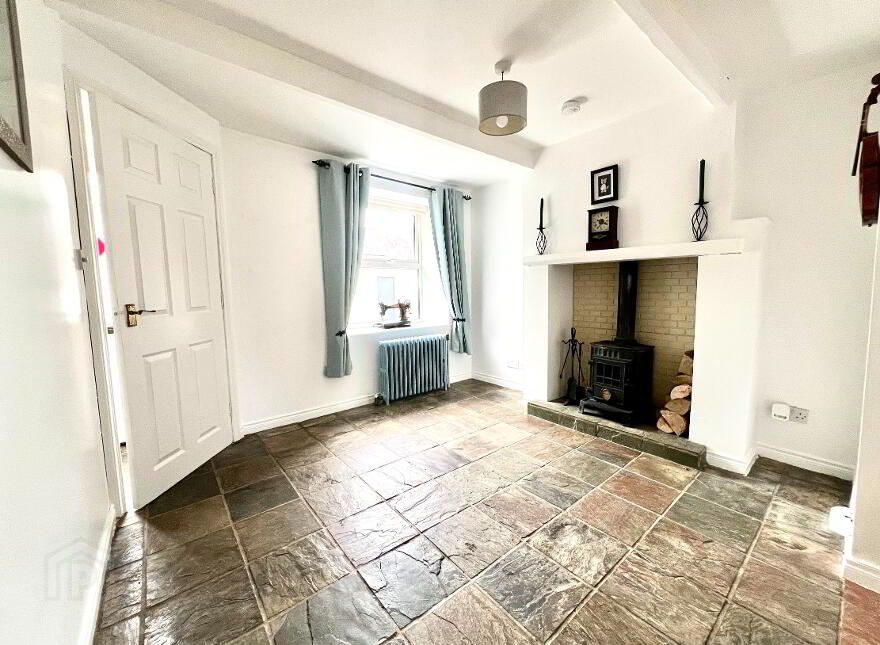 86 Ballygarvey Road, Broughshane, Ballymena, BT43 7JX