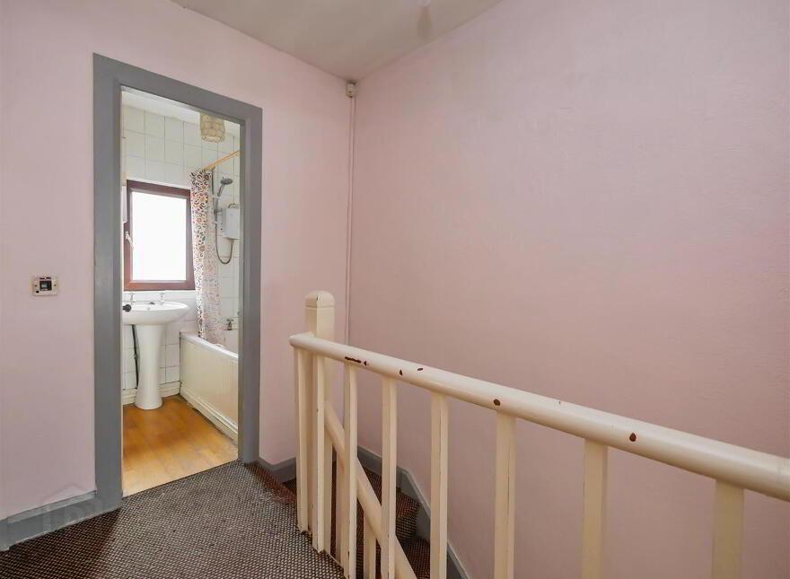 14 Sunnyside Drive, Ormeau Road, Belfast, BT7 3DX